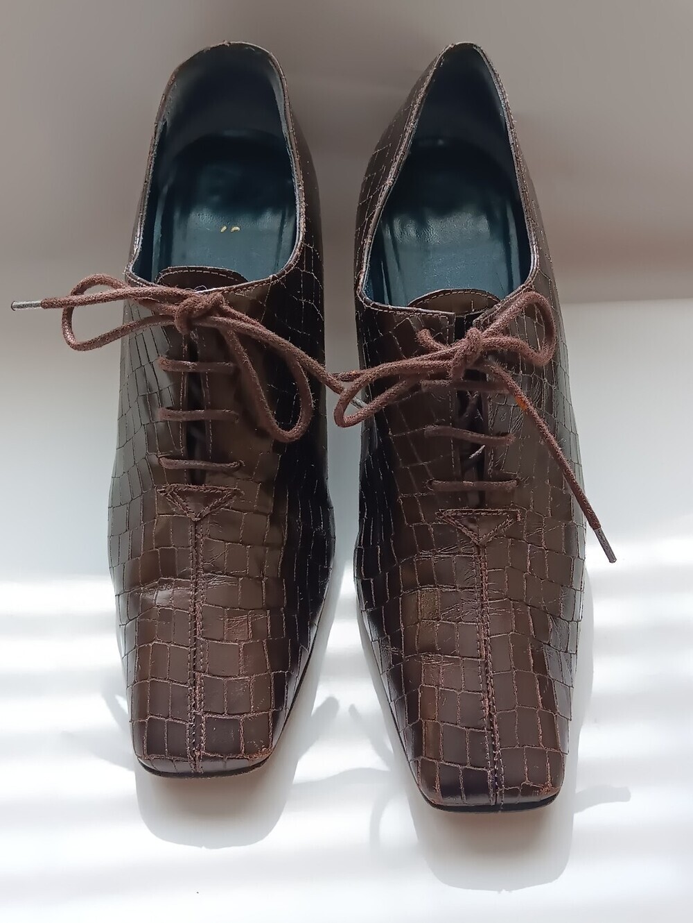 Delman Studio| VTG Brown Leather Lace Up Croc Embossed Square Toe Heel Sz 8 1/2